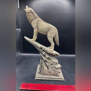 Mill Creek Wolf Sculpture "High Note" by Joe Slockbower 2007
